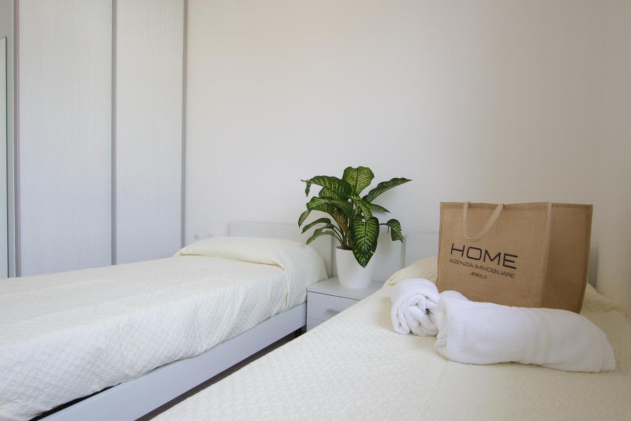 Bagni Miramare - Home Immobiliare Jesolo Экстерьер фото